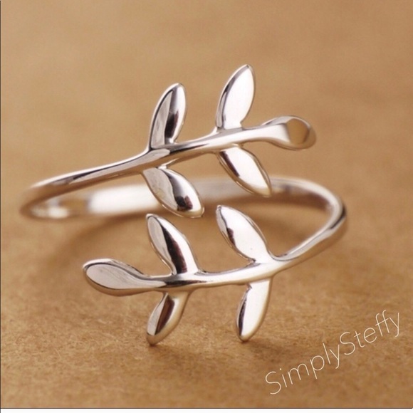 Sterling 925 Silver Leaf Ring NEW - Picture 3 of 3